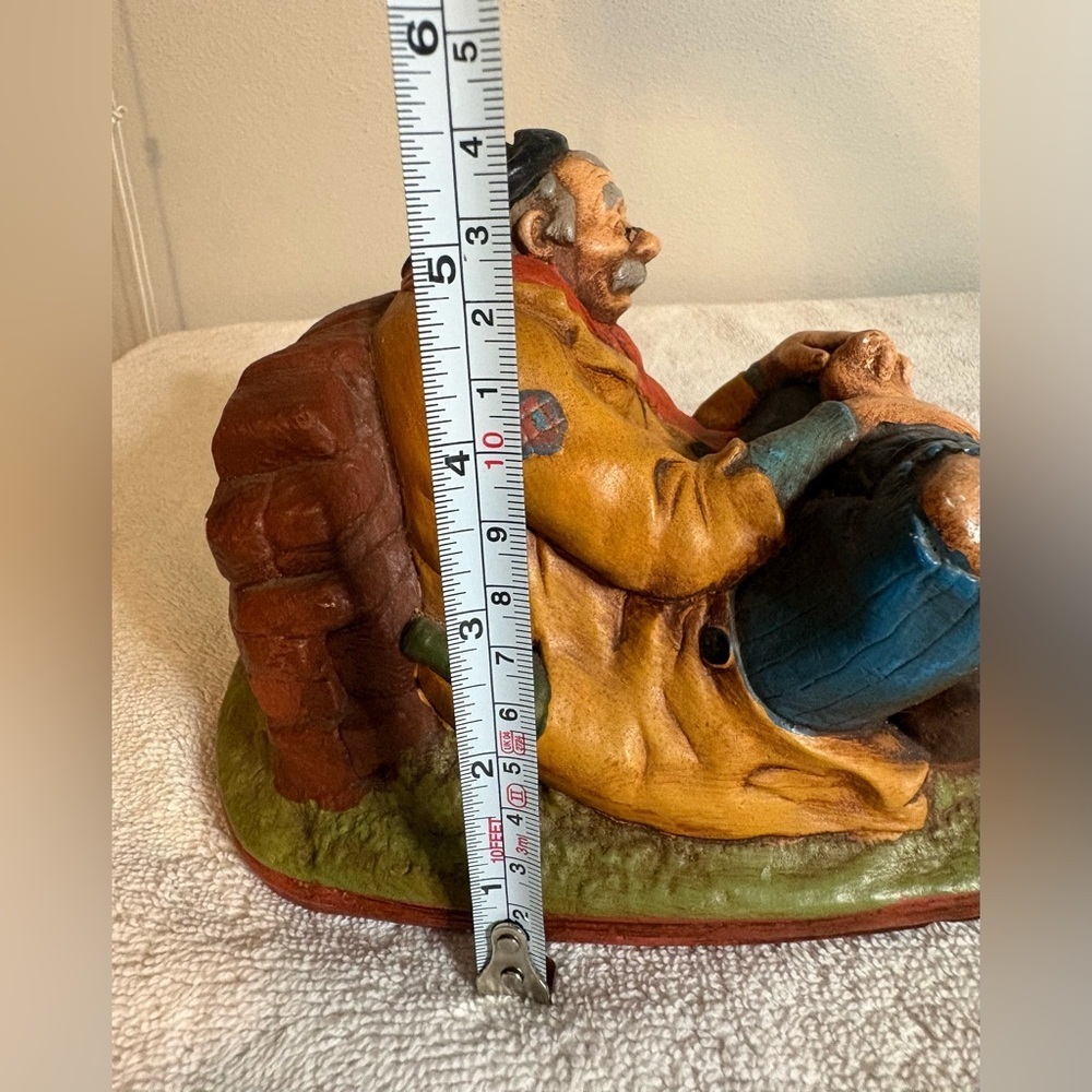 Naturecraft Travellers Rest Figurine #827 Hand Painted 1972 Congleton England - Picture 8 of 9